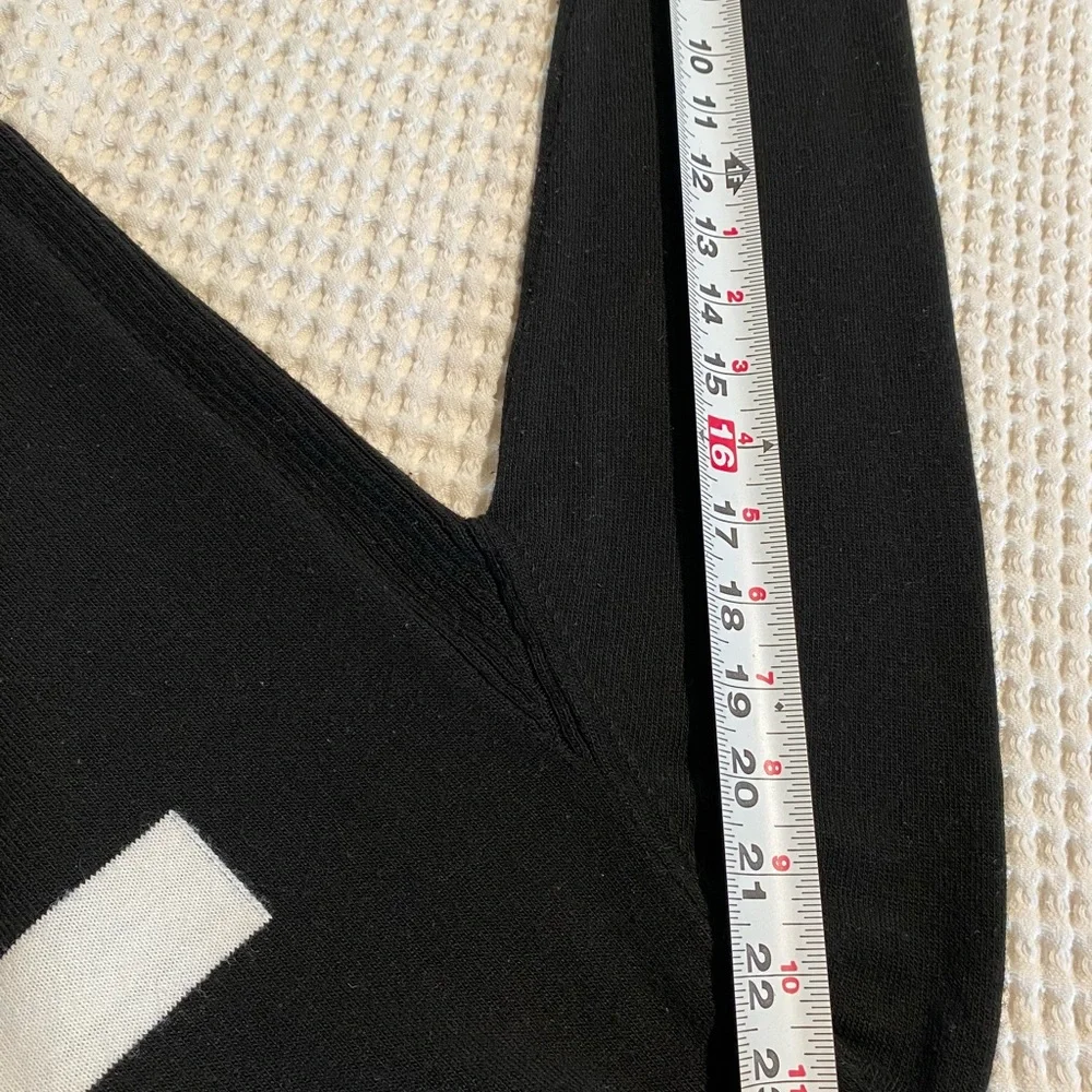 Ron Tomson Men’s Black Modern Signs Graphic Sweater